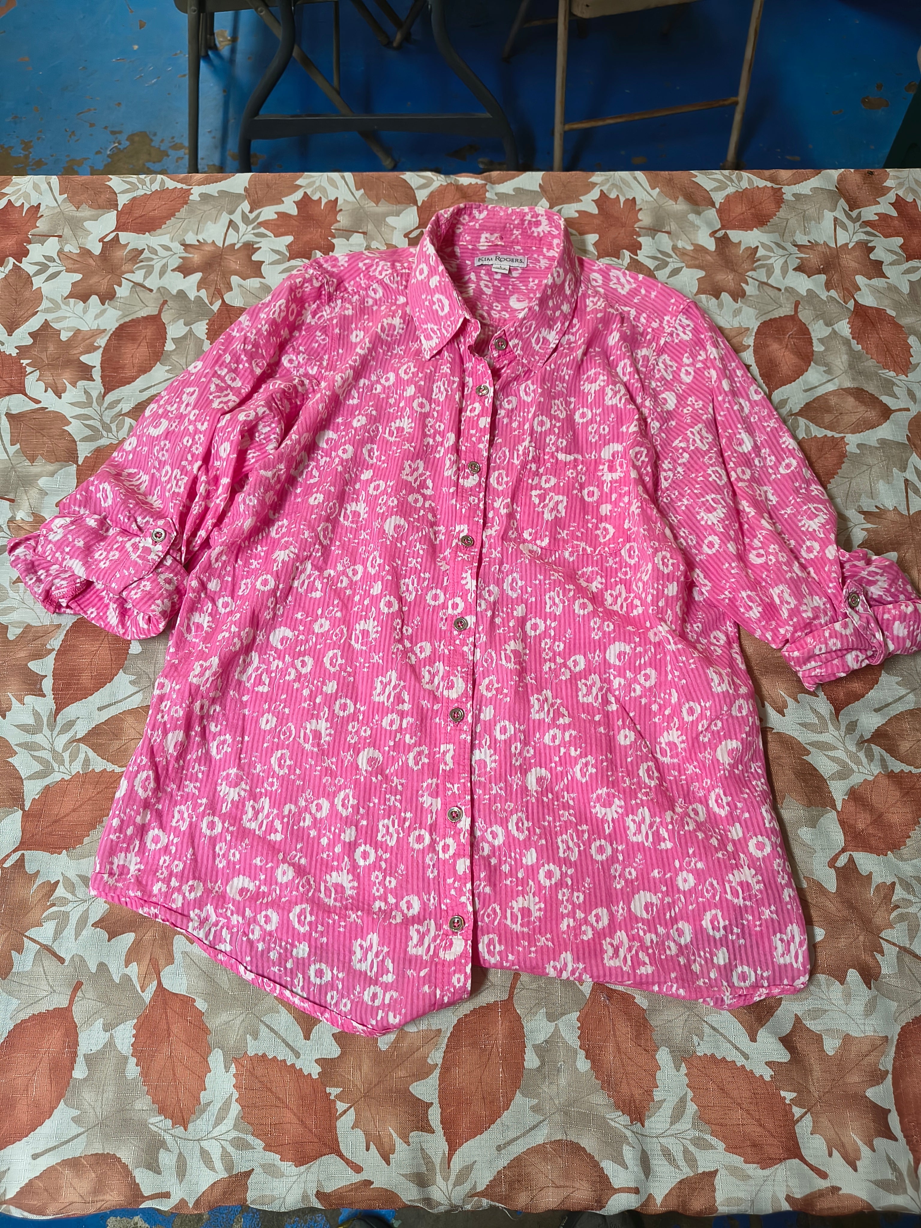 Ladies large kim rogers button up shirt