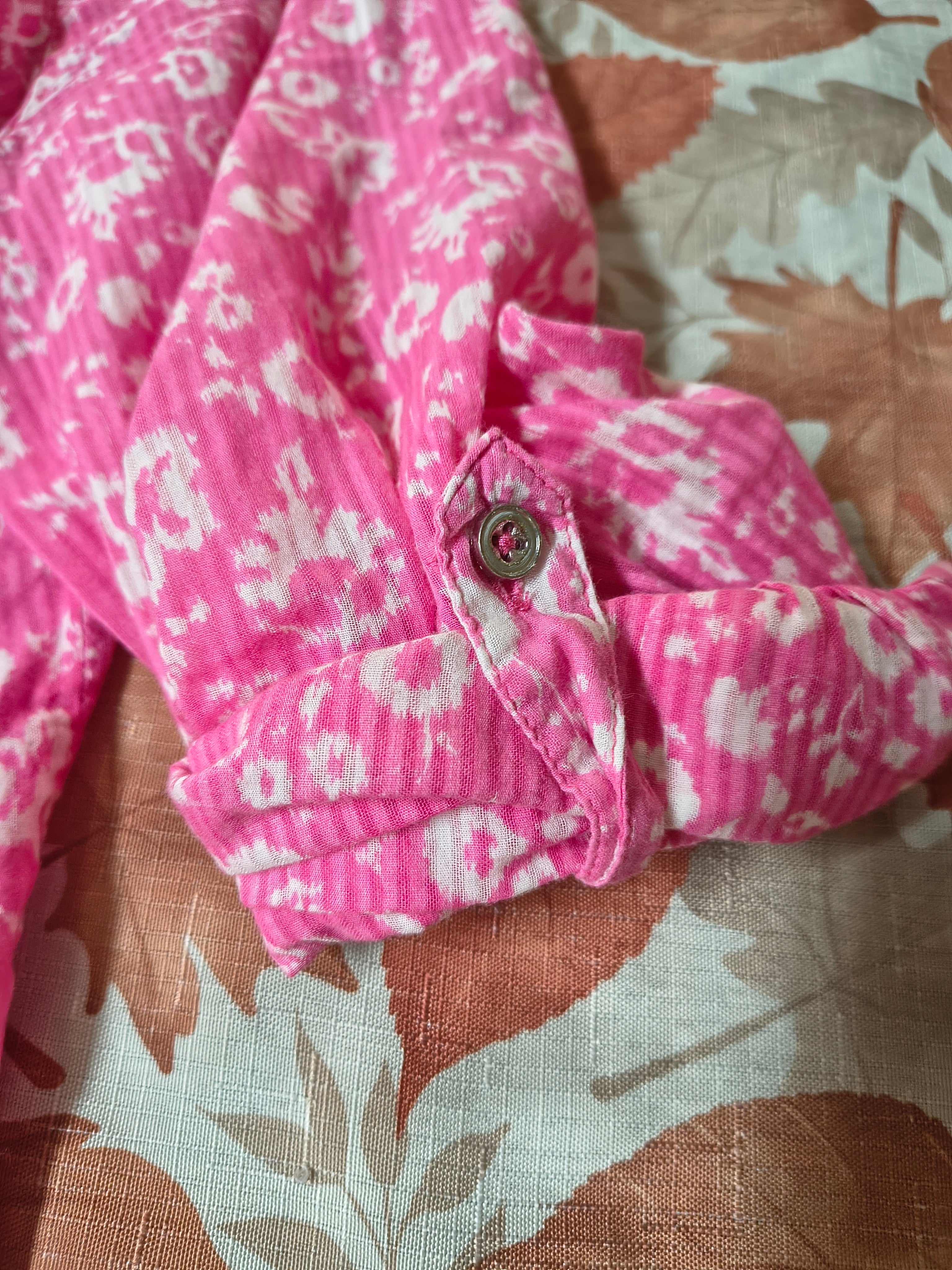 Ladies large kim rogers button up shirt